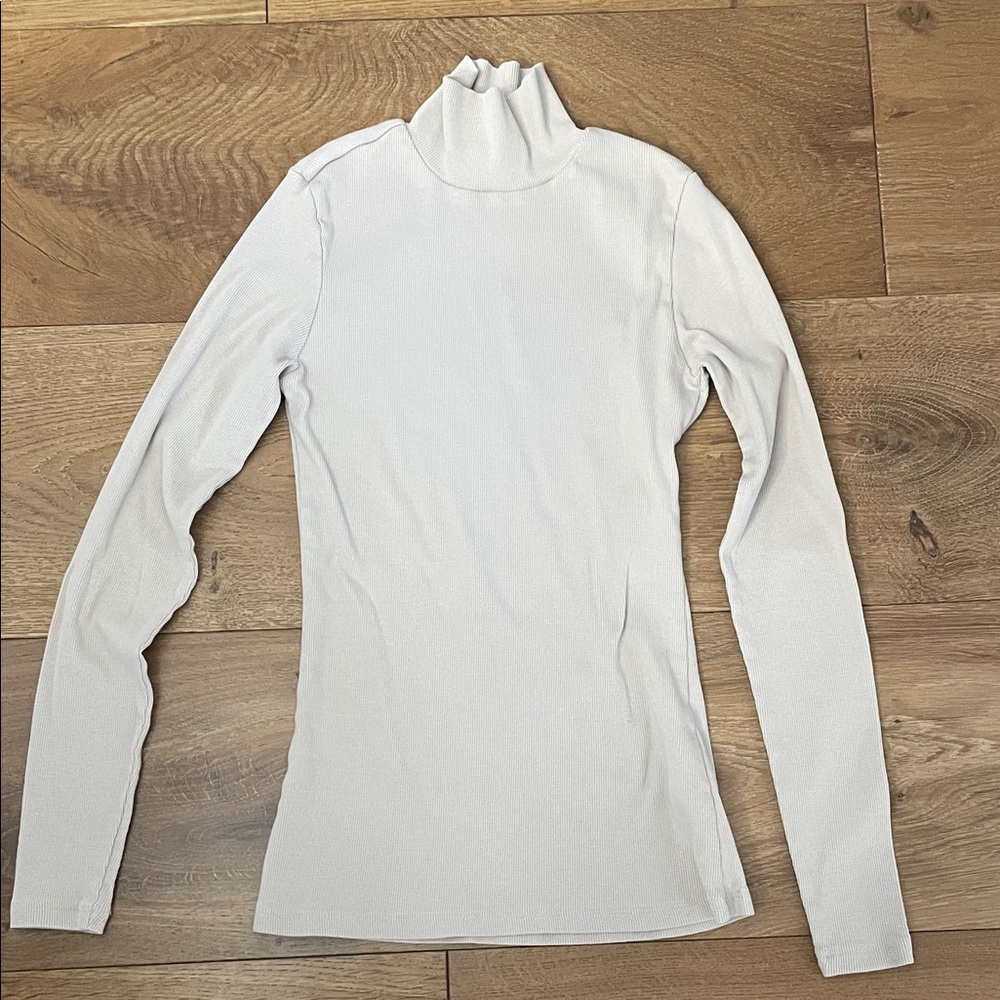 H & M Light Taupe Ribbed Women's White Mock Turtleneck Top